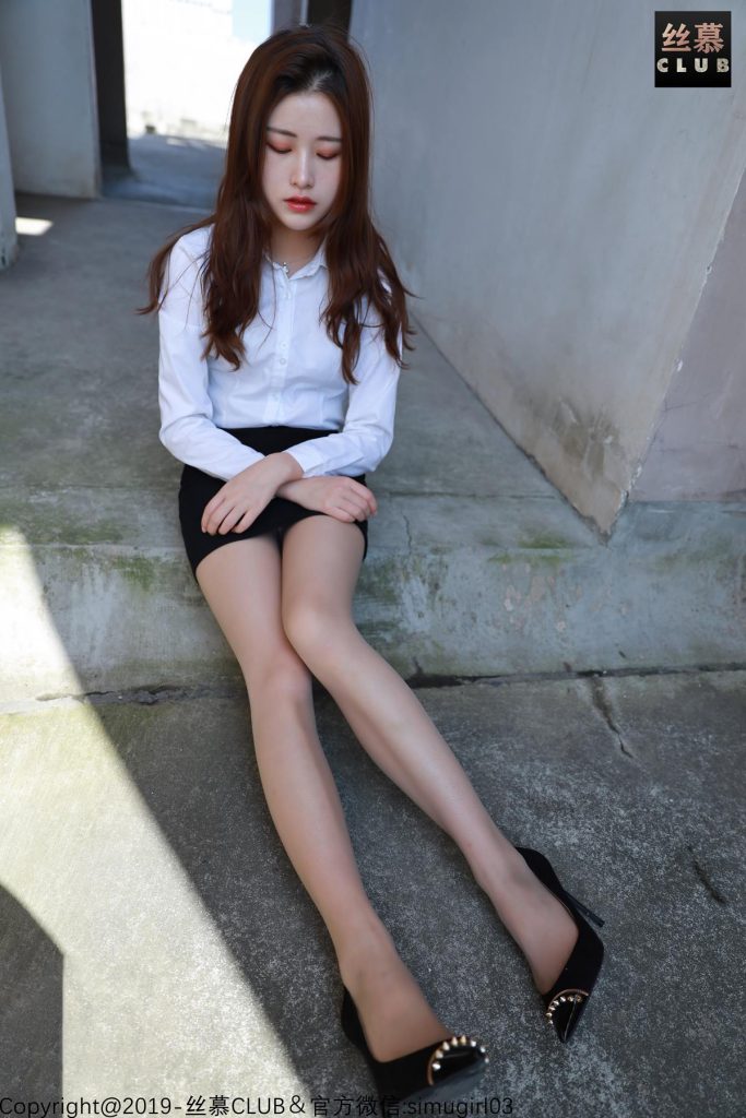 丝慕写真 SM027 天天一元 琳琳 《琳琳工作装》[75P/1.13G]插图2