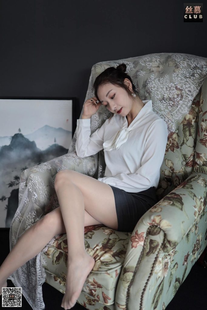 丝慕写真 SM081 天天一元《新模-温柔的小秘书》[79P/157MB]插图3