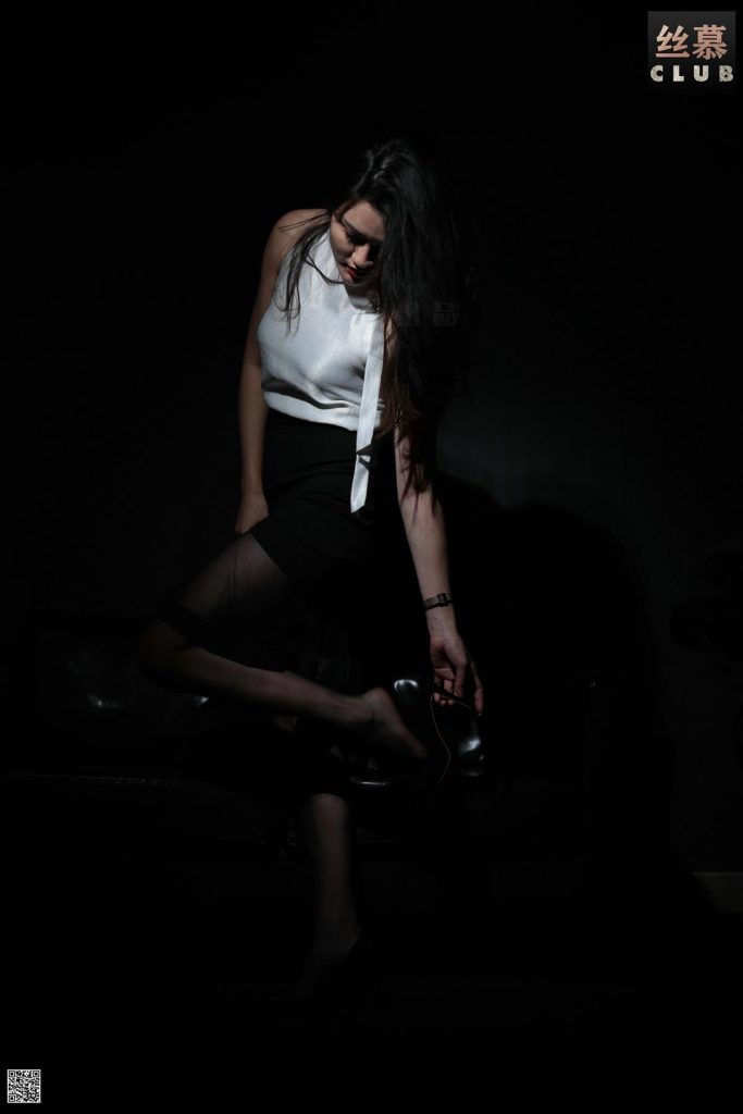 丝慕写真 SM099 天天一元 模特：花姐《灯下尤物》[89P/52.8MB]插图