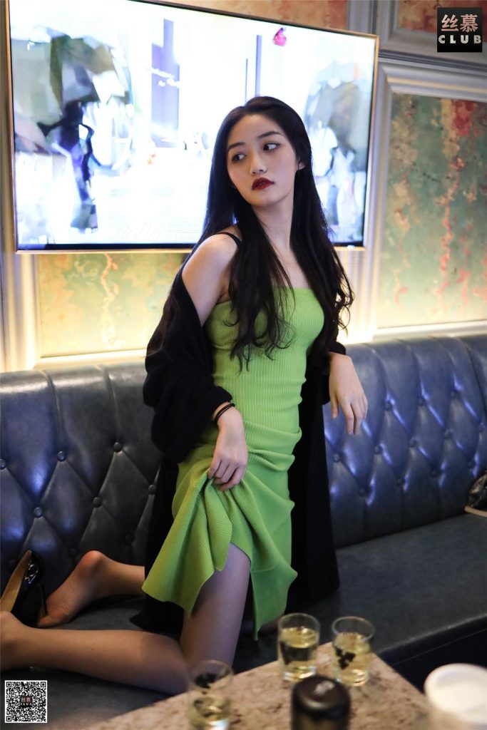 丝慕写真 SM117 天天一元 双双 KTV里的一抹绿色 [73P/61.6MB]插图2