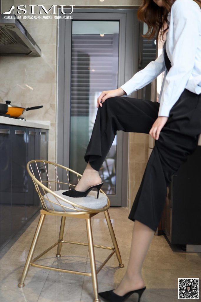 丝慕写真 SM243 天天一元 米朵《格调裤里丝》[67P/194MB]插图1