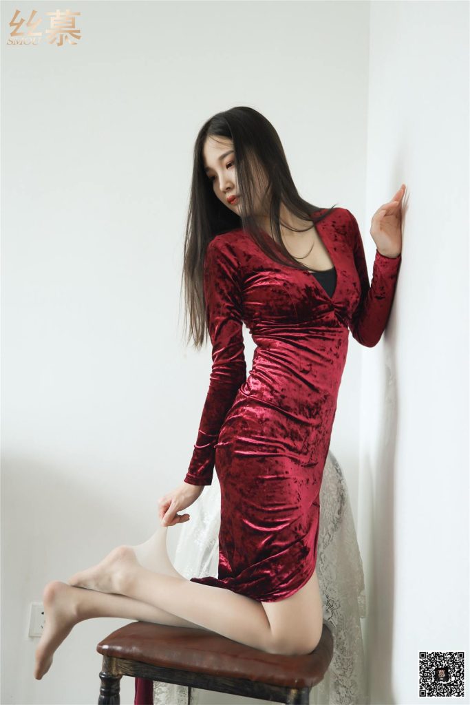 丝慕写真 SM273 天天一元 熙熙《裙下风光有韵足》[71P/237MB]插图3