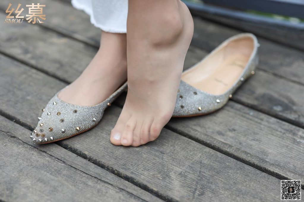 丝慕写真 SM276 天天一元 可儿《白色裤里丝》[77P/147MB]插图1