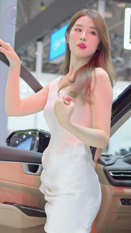 NO.0412 2023 东莞春季车展 Racing Model 五菱车模09[1V/274MB]-无料摄影圈