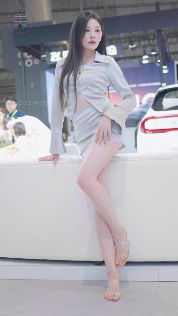 NO.0438 2023 东莞秋季车展 Racing Model 车模抖音网红随拍车模01[1V/132MB]插图2