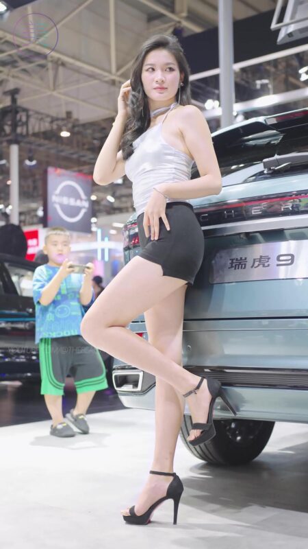 NO.0439 2023 东莞秋季车展 Racing Model 车模抖音网红随拍车模02[1V/264MB]-无料摄影圈