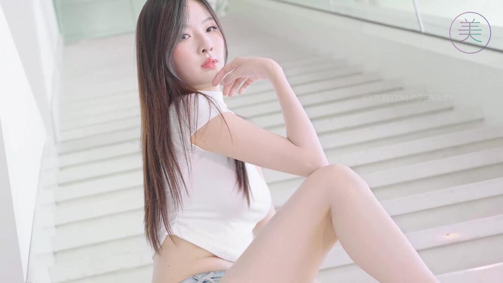 NO.0440 2023 东莞秋季车展 Racing Model 车模抖音网红随拍车模03[1V/367MB]-无料摄影圈