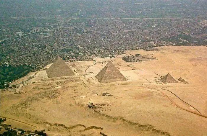 你从未见过的35个地球视角:自由女神骨架、垃圾围城、兔子洞剖面全曝光