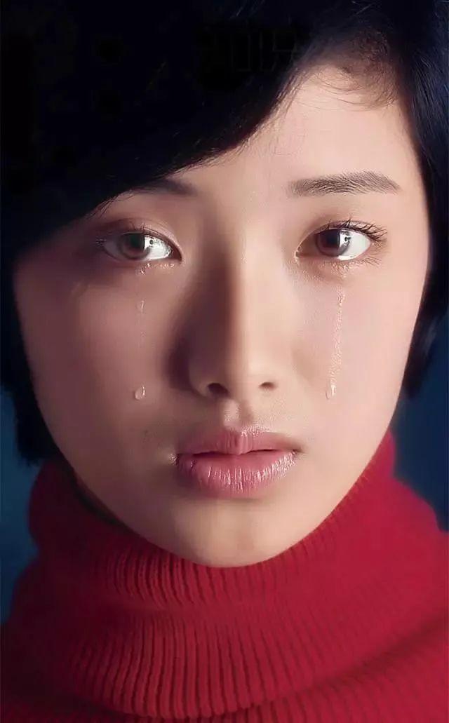 从少女到妻子再到母亲:日本私房摄影3大视角,揭开被凝视的秘密插图 从少女到妻子再到母亲:日本私房摄影3大视角,揭开被凝视的秘密插图
