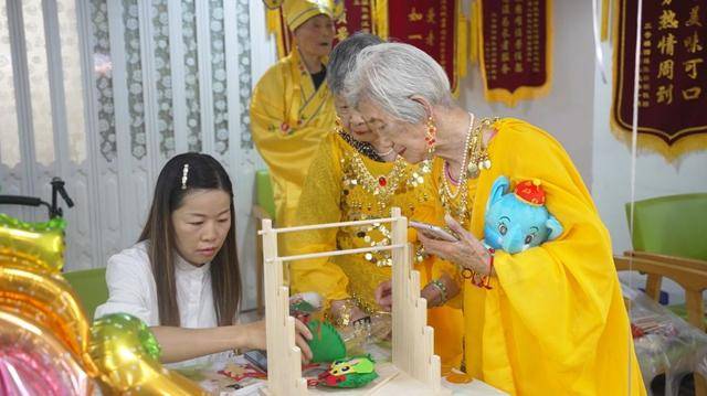 老人们玩起cosplay，体验别样乐趣-无料摄影圈