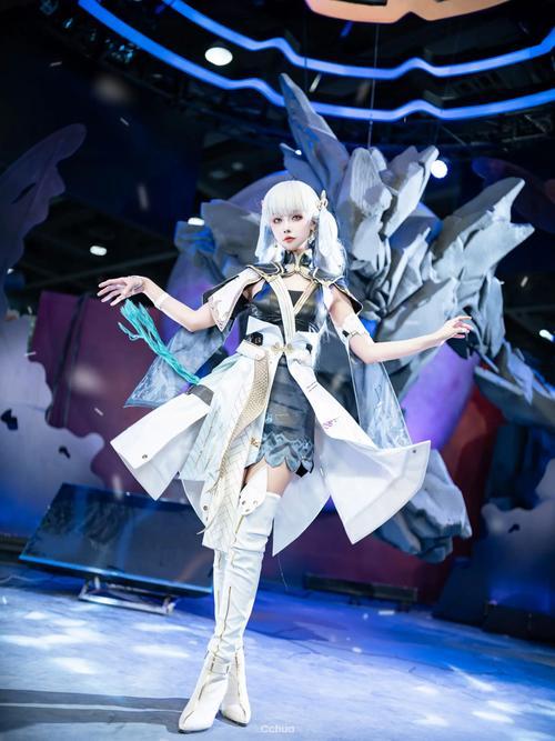 Cosplay 圈水有多深?揭秘繁华背后的乱象与潜规则