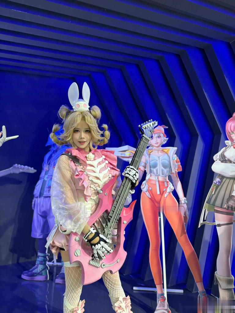 莉莉丝CJ2025：《远光84》梅歇尔COS小姐姐可爱暴击！插图2