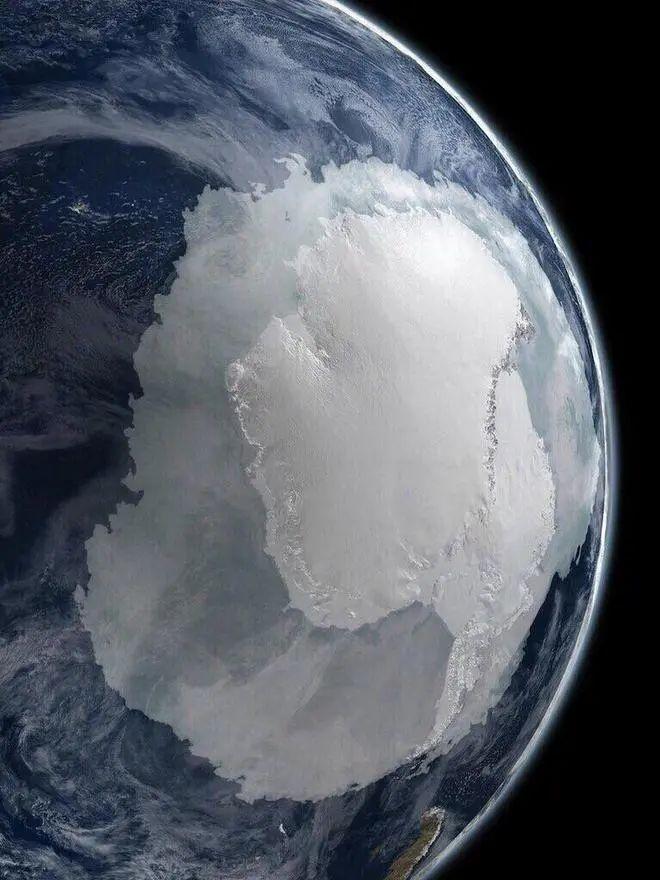 25个世界奇景:人类、动物和地球都在“整活”,看完大开眼界