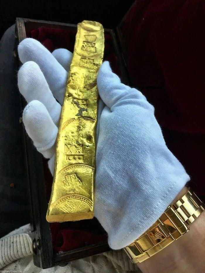 23个震撼的考古发现:从恐龙足迹到沉没的古城,现实比小说更离奇!