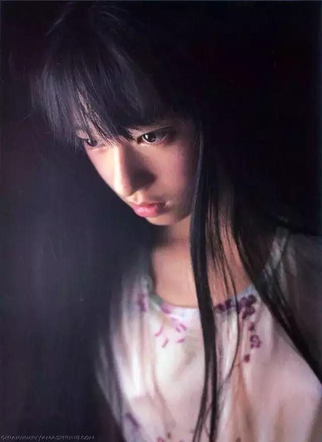 从少女到妻子再到母亲:日本私房摄影3大视角,揭开被凝视的秘密插图20 从少女到妻子再到母亲:日本私房摄影3大视角,揭开被凝视的秘密插图20
