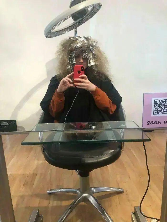 20张照片太离谱:第一眼看错的你,不是一个人
