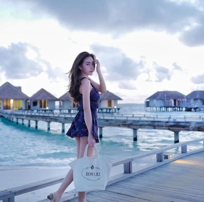 拒绝游客照，旅行拍照姿势跟着做，轻松拍出高大上旅行照插图5