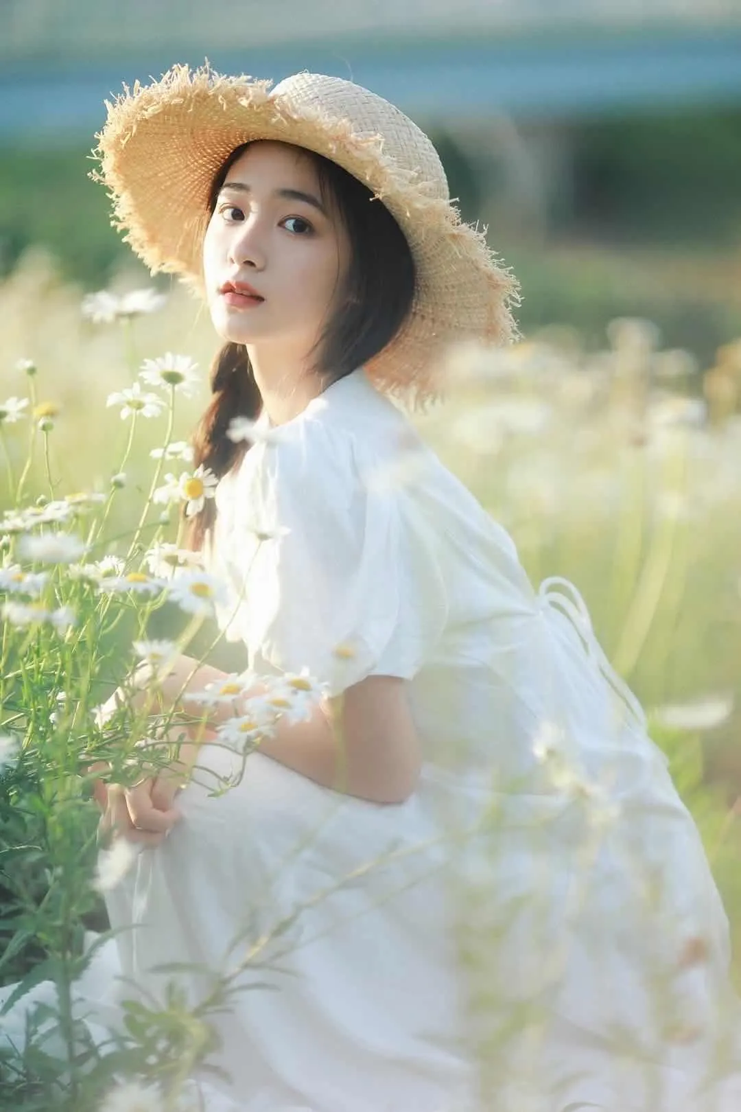 女生花海人像姿势分享，怎么拍都好看的7个姿势，拍花海美照必备插图1