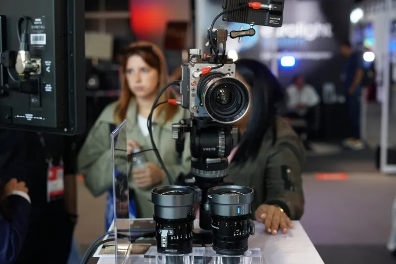 思锐双镜全球首秀︱AF 35mm F1.4 FF & 钜星1.5x全画幅变宽镜头定档本月！插图6