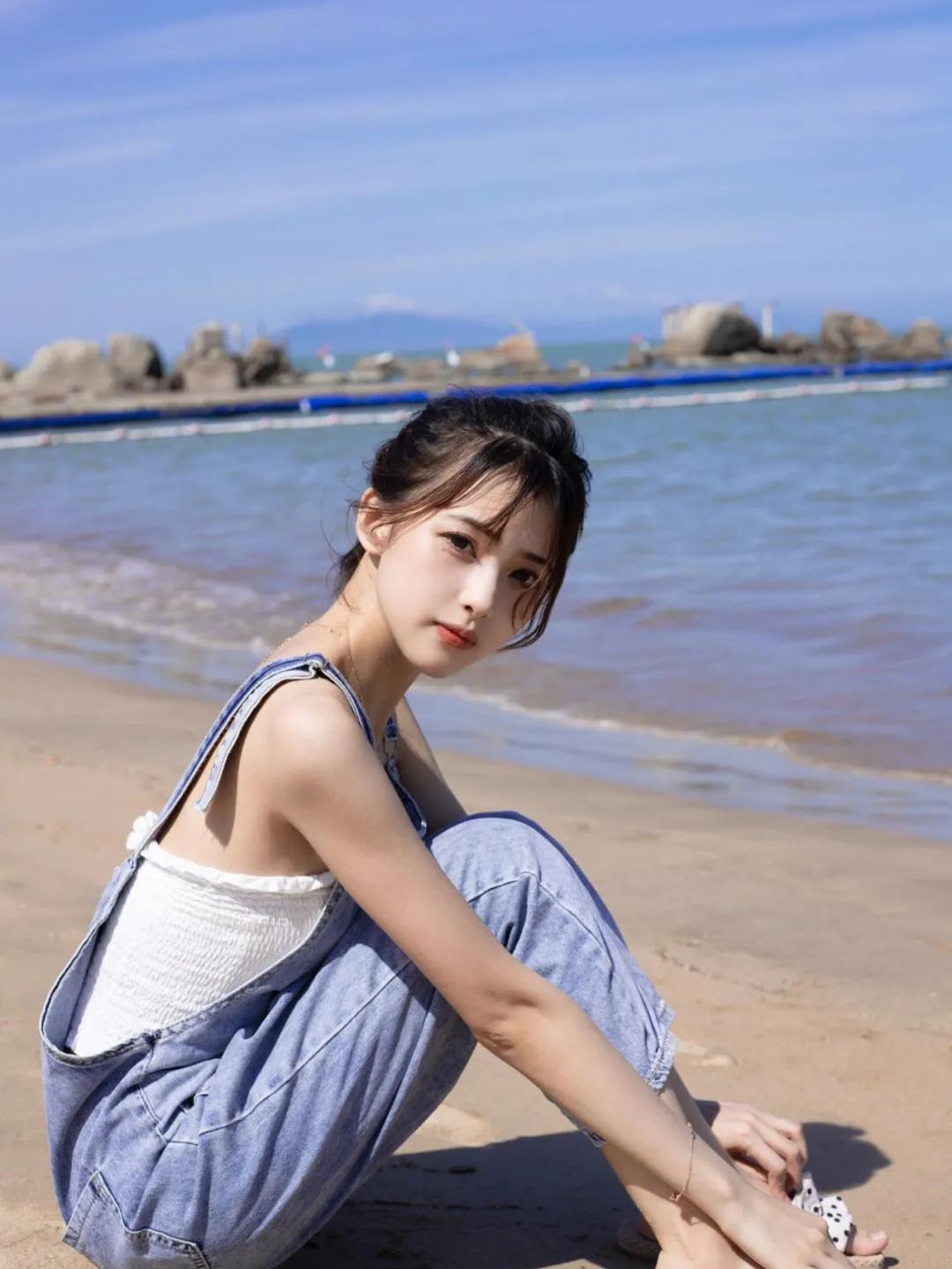 好看拍照姿势,不得不学这9个,拍照自然又好看插图6 好看拍照姿势,不得不学这9个,拍照自然又好看插图6