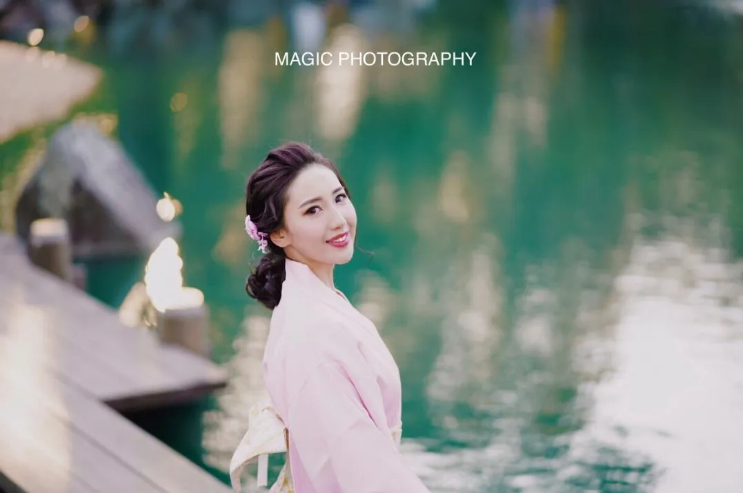 中年女士怎么拍照，8个好看的拍照姿势，帮你拍照年轻好看插图1