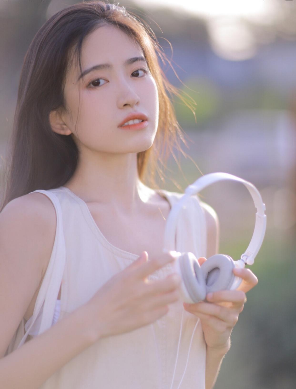 女生拍摄写真照,8个姿势解锁你的不同美,你有用过吗?插图8 女生拍摄写真照,8个姿势解锁你的不同美,你有用过吗?插图8