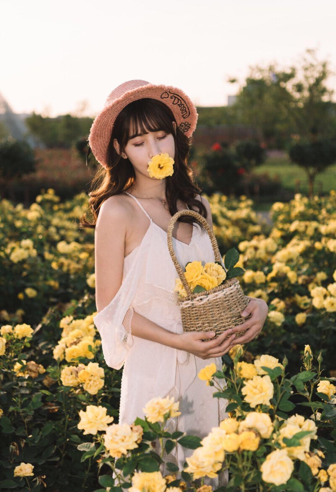 新手也能学会的7个拍照技巧，花海人像这样拍，拍出你的各种美插图7