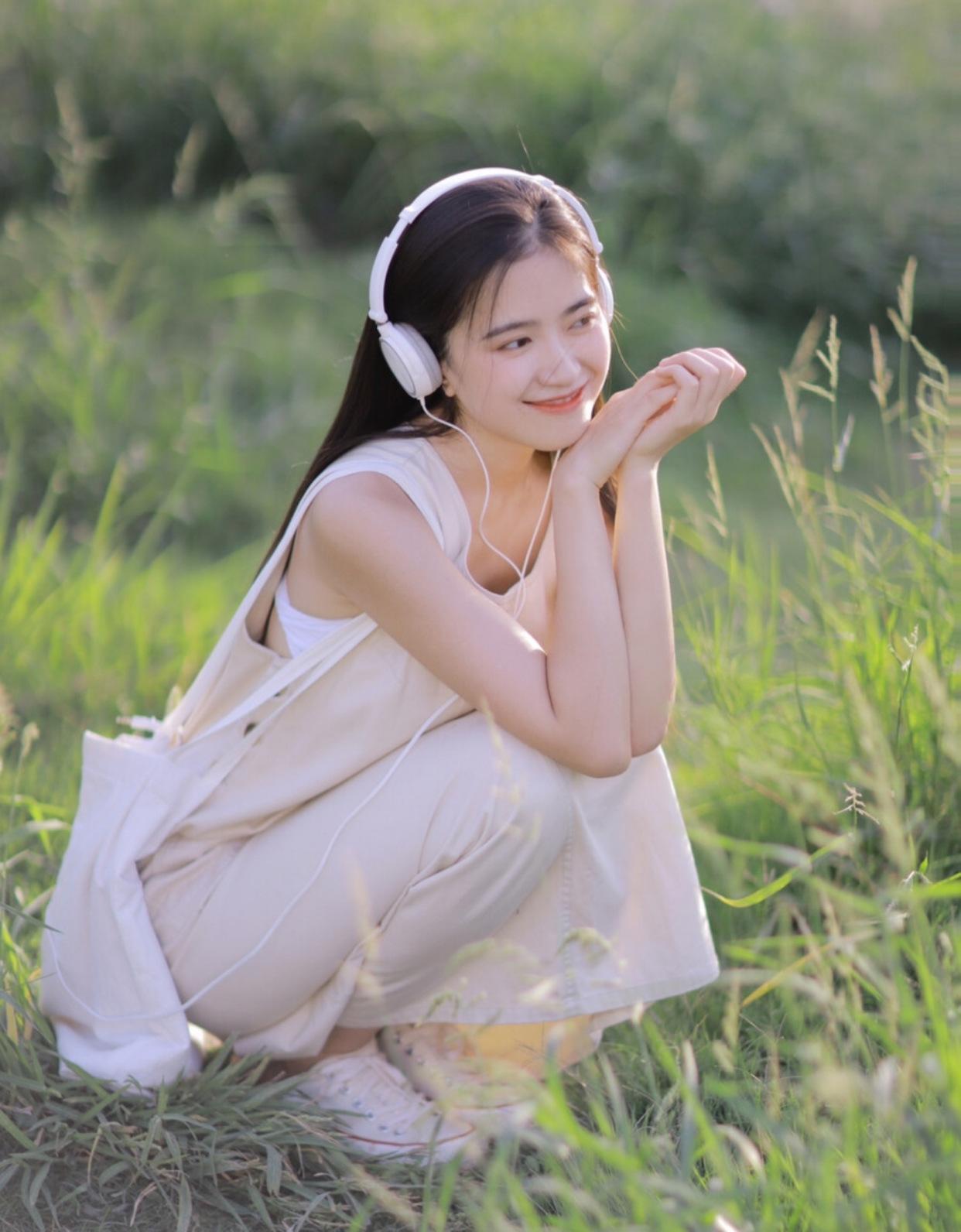 女生拍摄写真照,8个姿势解锁你的不同美,你有用过吗?插图2 女生拍摄写真照,8个姿势解锁你的不同美,你有用过吗?插图2