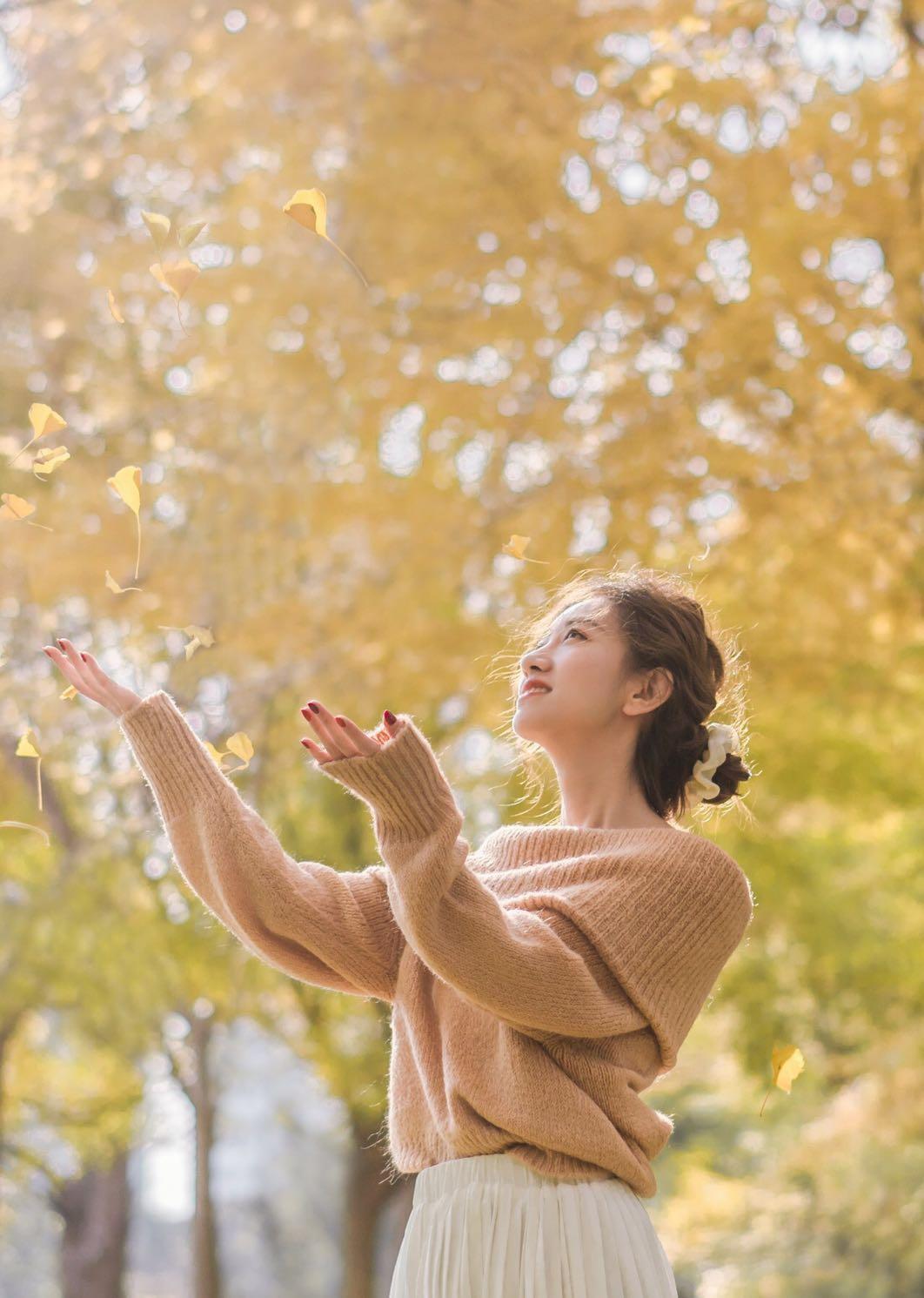 银杏那么美,银杏人像怎么拍得更精彩和出色?8个技巧送给你插图8 银杏那么美,银杏人像怎么拍得更精彩和出色?8个技巧送给你插图8