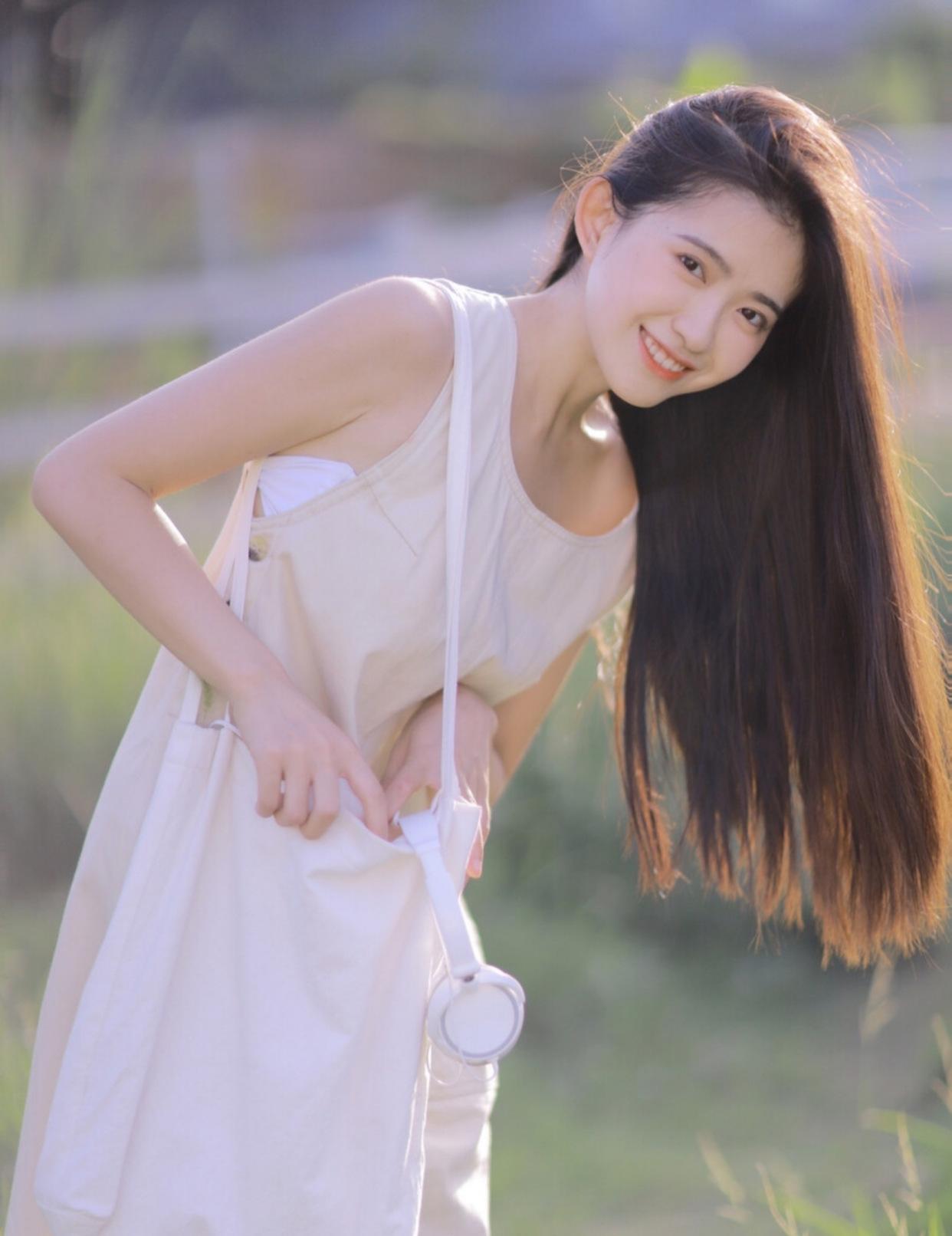 女生拍摄写真照,8个姿势解锁你的不同美,你有用过吗?插图6 女生拍摄写真照,8个姿势解锁你的不同美,你有用过吗?插图6