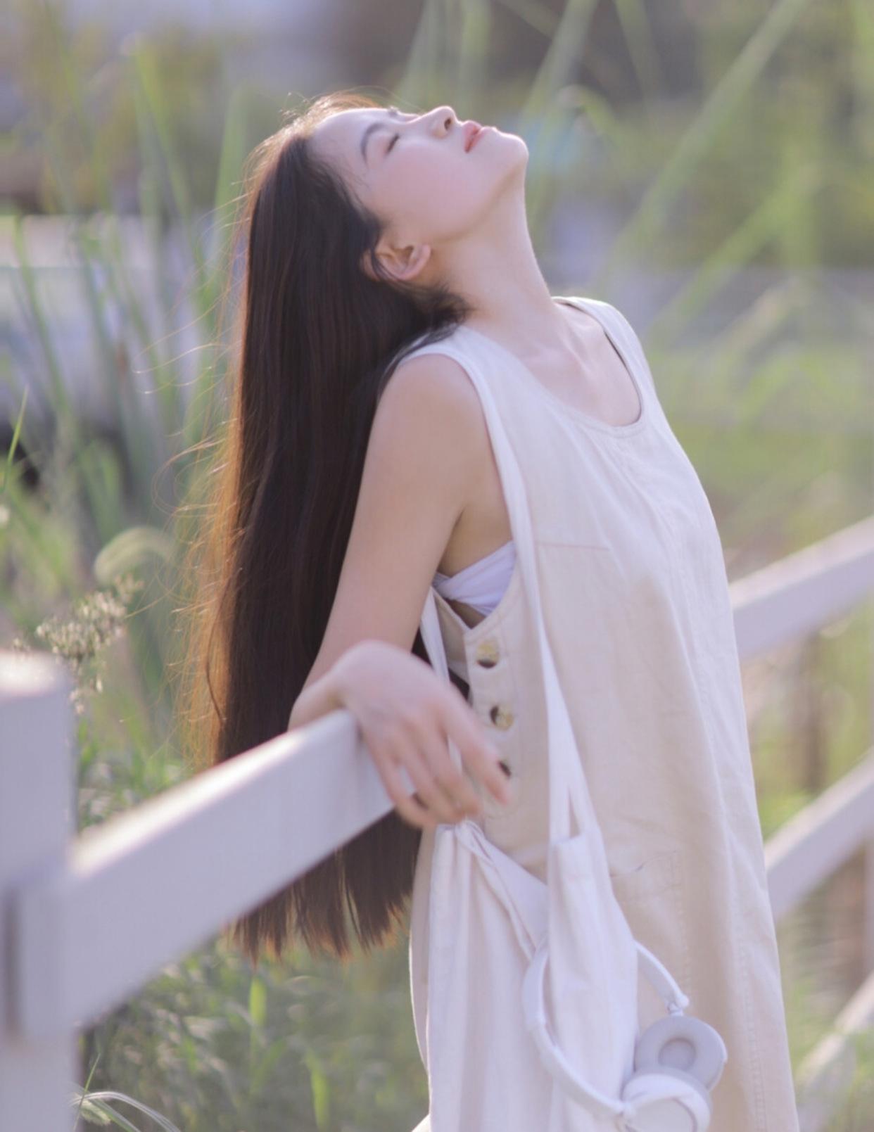 女生拍摄写真照,8个姿势解锁你的不同美,你有用过吗?插图7 女生拍摄写真照,8个姿势解锁你的不同美,你有用过吗?插图7