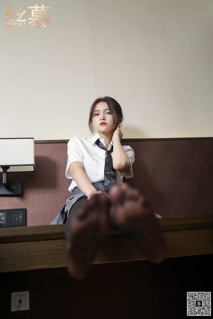 丝慕写真 SM379 天天一元 泡芙《床上有惊喜》[72P/128MB]插图3