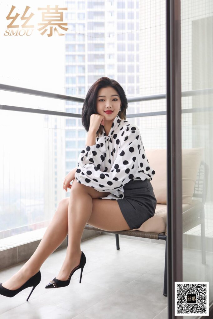 丝慕写真 SM404 天天一元 文欣《晒晒腿》[75P/155MB]插图1