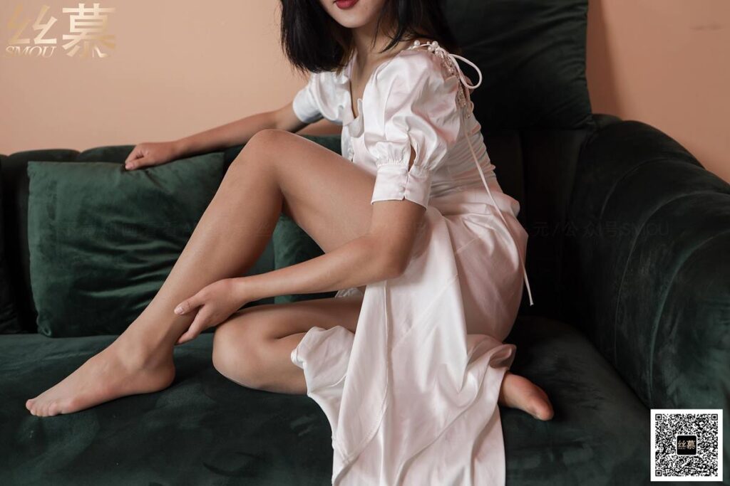 丝慕写真 SM414 天天一元 新模《BONAS空气感透明袜》[59P/166MB]插图1