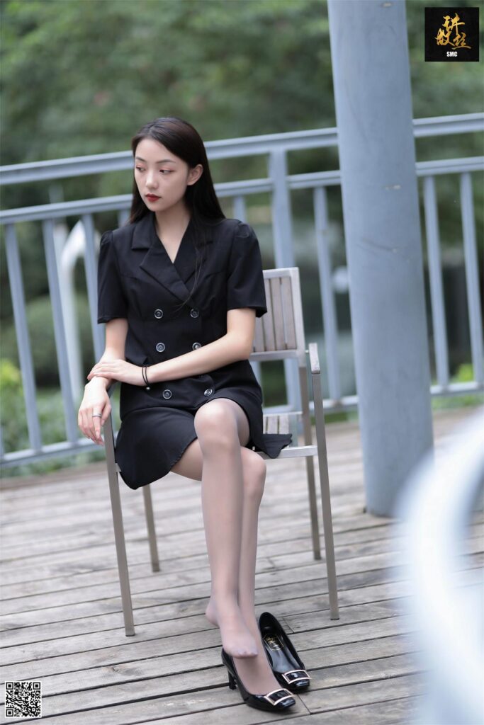 丝慕写真 特写集 TX001 诗晴《灰丝特写》[63P/195MB]插图3