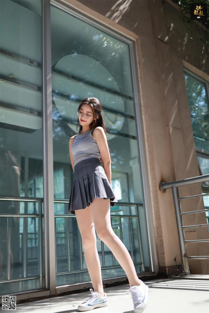 丝慕写真 特写集 TX003 双双《校园小丝妹》[89P/294MB]插图2