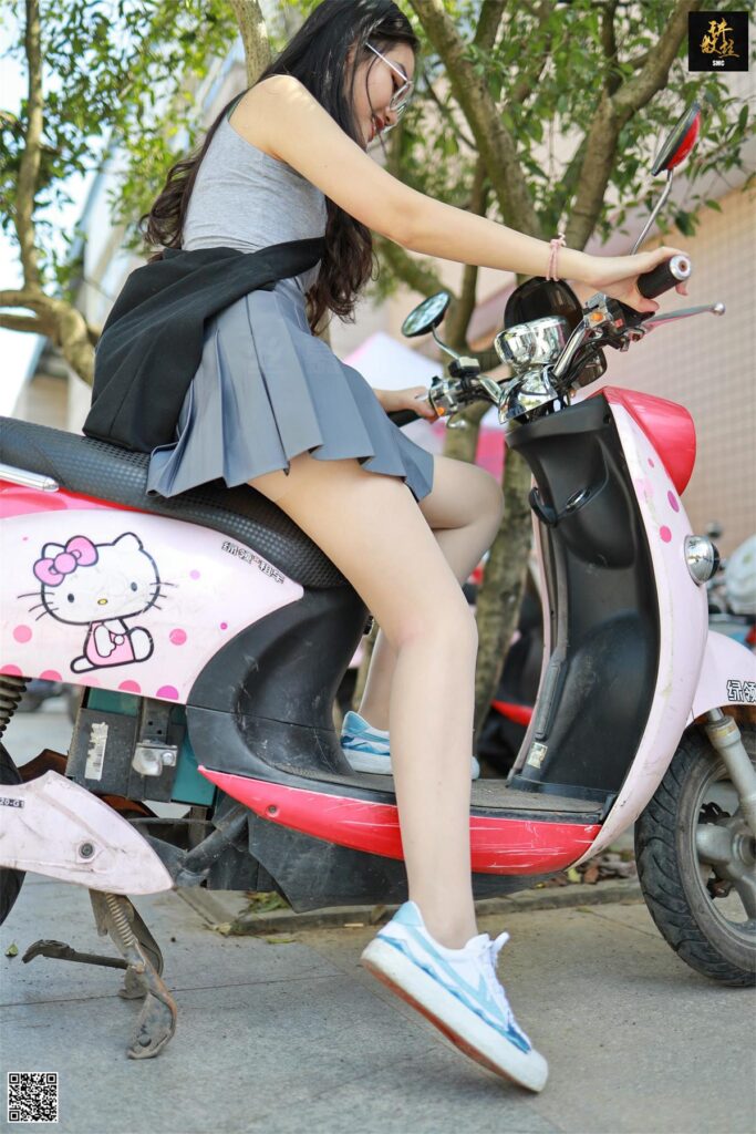 丝慕写真 特写集 TX003 双双《校园小丝妹》[89P/294MB]插图3