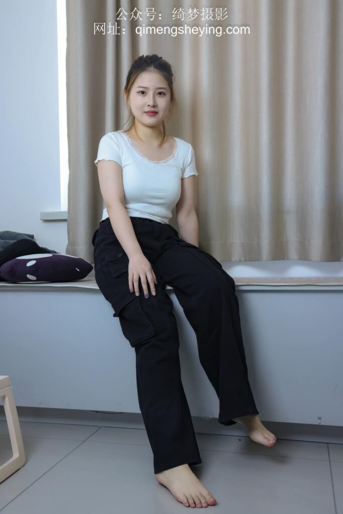 绮梦摄影 2024.09.21 NO.029 露露 珍藏无修无水印版[585P/2V/14.8GB]插图1