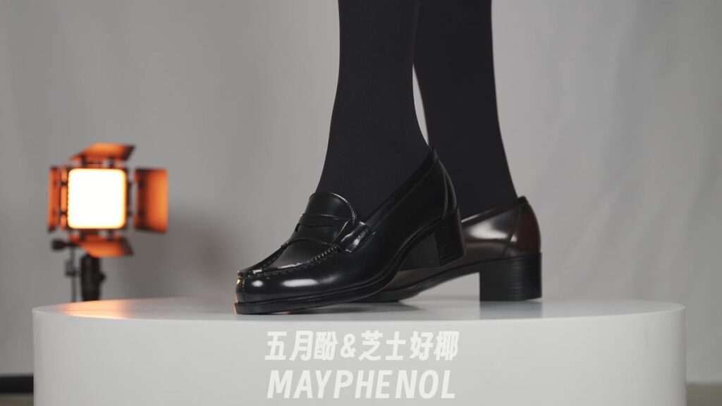 芝士好椰 NO.082 – 黑棕混搭，制服鞋崭新出场，Haruta 4603[1V/998MB]插图2