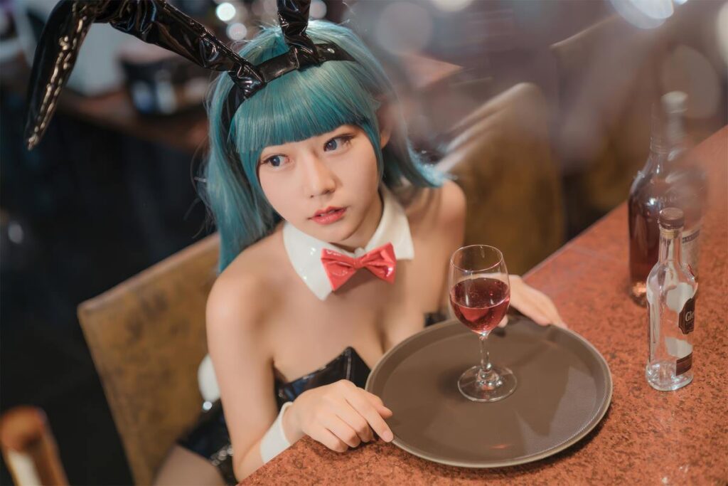 香草喵露露 NO.060 – 七龙珠 布玛 兔女郎[30P/222MB]插图3