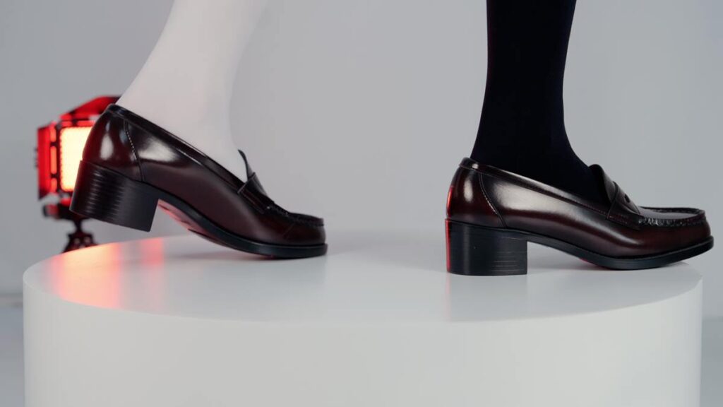 芝士好椰 NO.077 – 制服鞋但是黑白配 Haruta 4603[2V/1.08GB]插图3