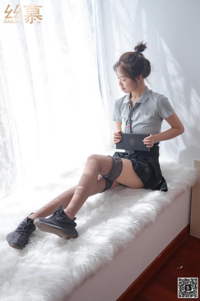 丝慕写真 特写集 TX041《缠在腿上的双丝y惑-米朵》[99P/190MB]插图2