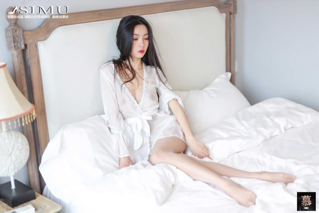 丝慕写真 海外版 H021 新模 [68P/1V/524MB]插图3