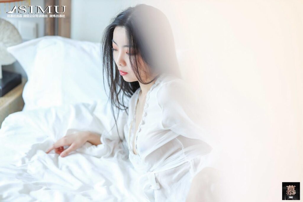 丝慕写真 海外版 H021 新模 [68P/1V/524MB]插图1