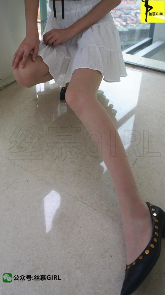 丝慕写真 第002期 模特：秋秋《少女丝心》[73P/26.8MB]插图3