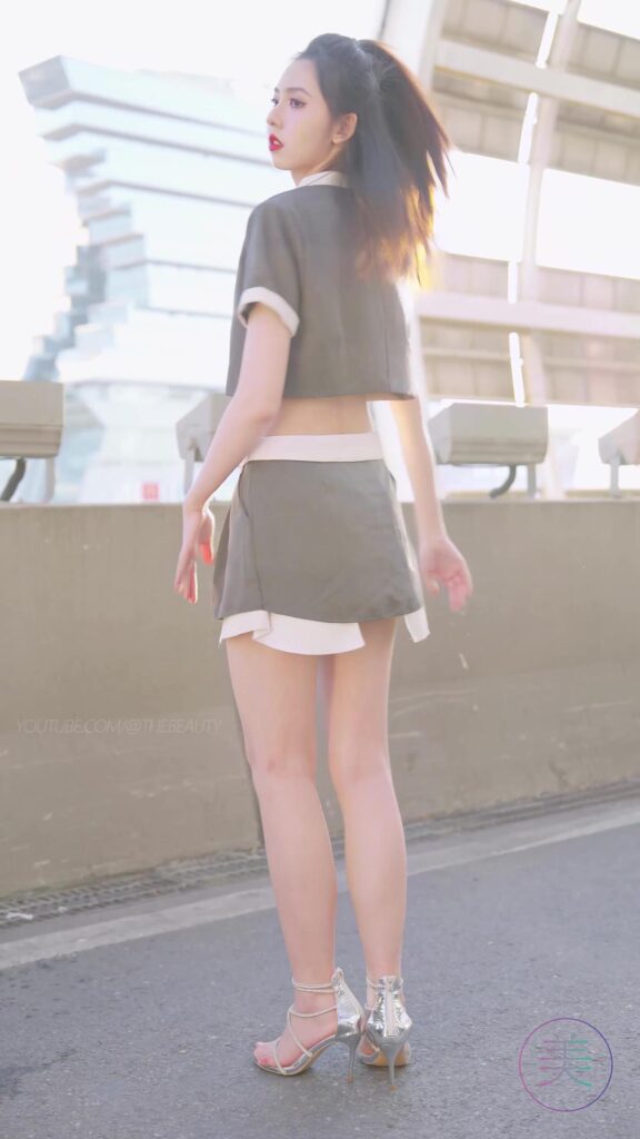 NO.0459 2023 广州车展 Racing Model 车模抖音网红随拍07[1V/390MB]插图2