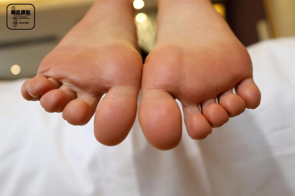 御足摄影 NO.022 – 长靴白袜裸足[95P/1V/2.89GB]插图1