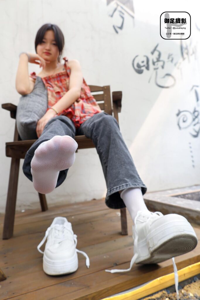 御足摄影 NO.038 – 余生可贵[100P/1V/2.50GB]插图4