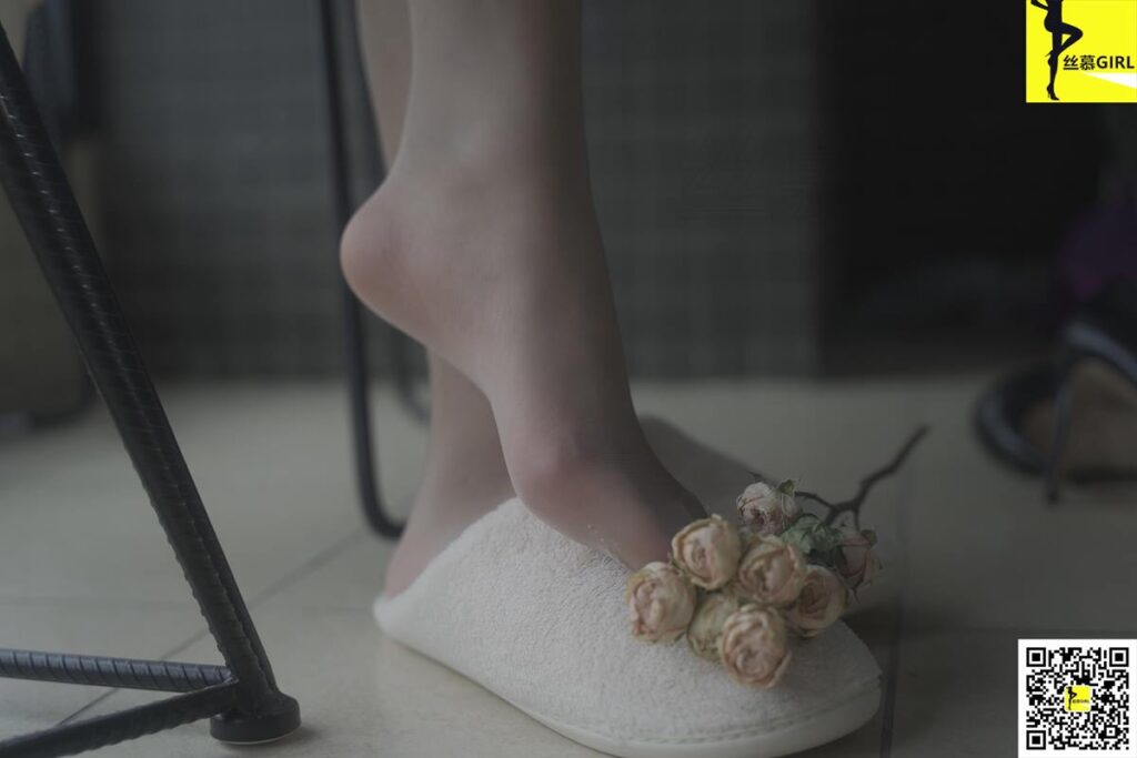 丝慕写真 第053期 模特：婷伊《初见》[88P/84.8MB]插图1