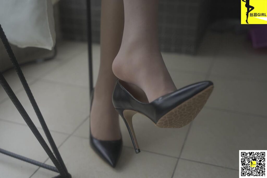 丝慕写真 第053期 模特：婷伊《初见》[88P/84.8MB]插图3